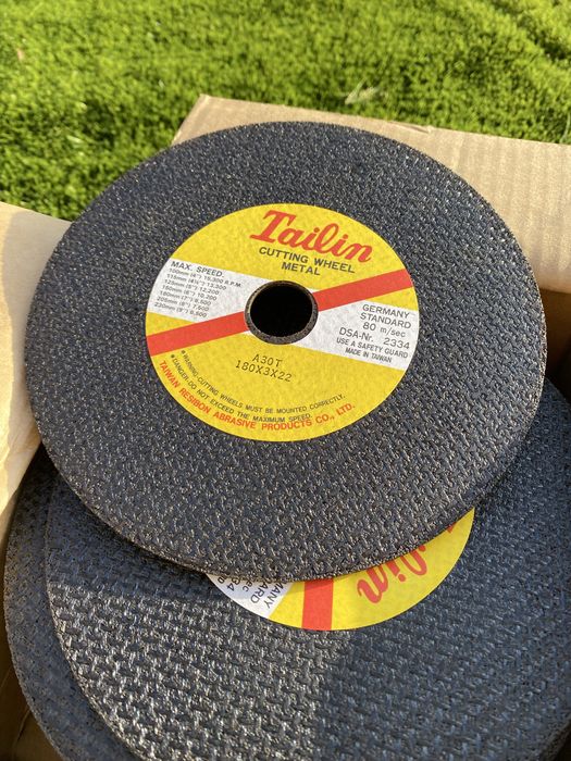 Discos corte de aço 180 diâmetro caixa de 25 unidades 6€