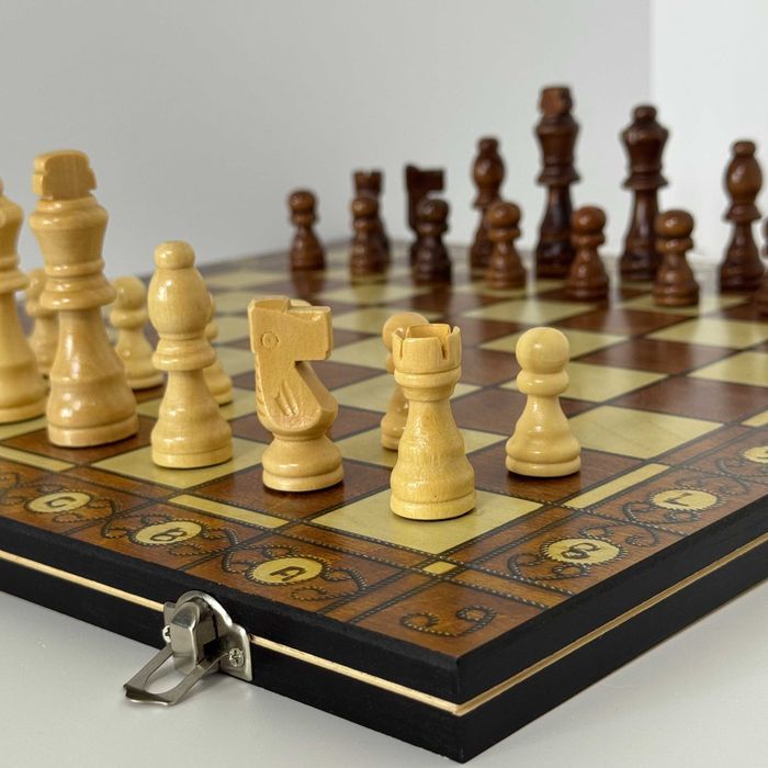 Набор шахматы, шашки, нарды с магнитом 3 в 1 7704 (доска 39x39 см)