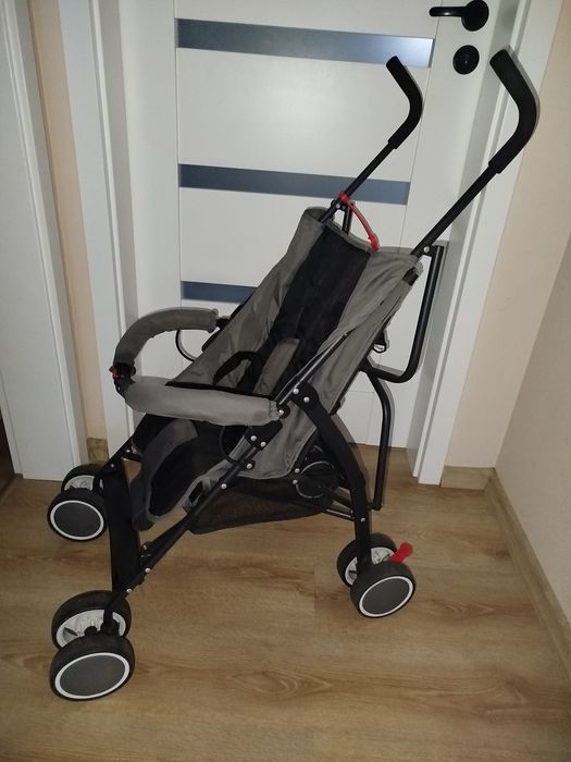 Moolino Compact lekki wózek spacerowy