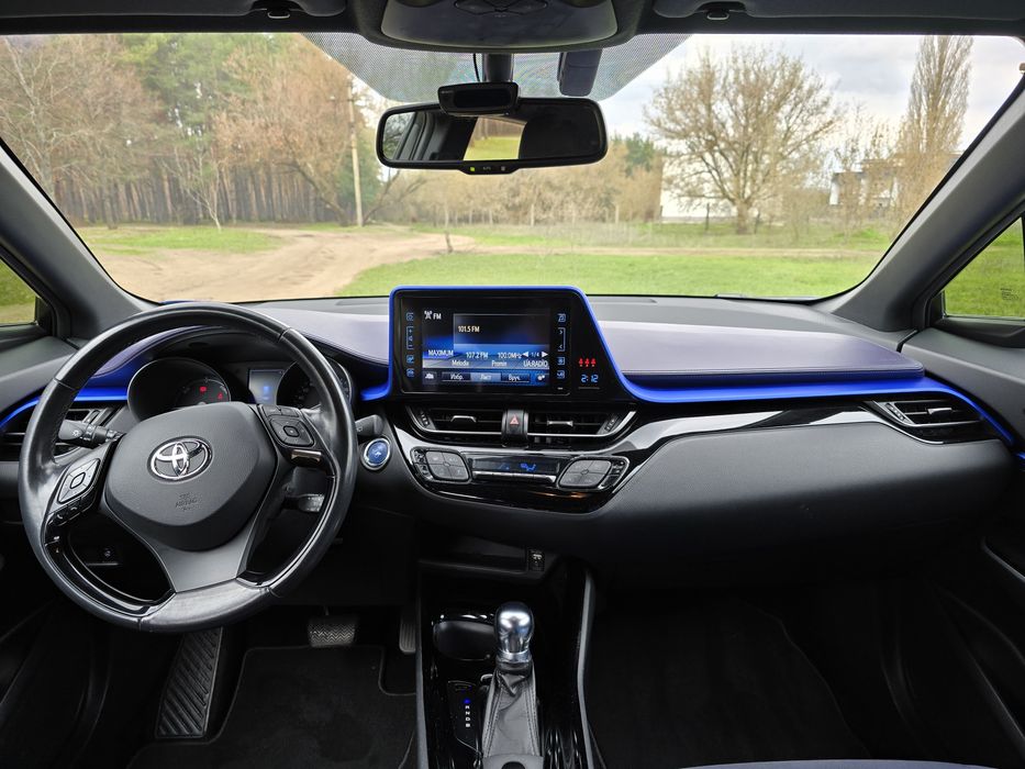 Toyota C-Hr hybrid