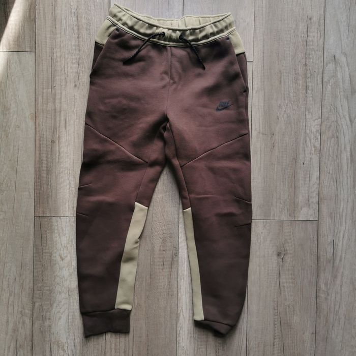 Nowe spodnie dresowe na 11-12 lat (146-152 cm) Nike