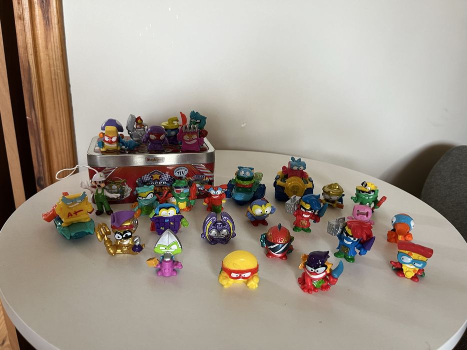 Super zings figurki pojazdy puszka