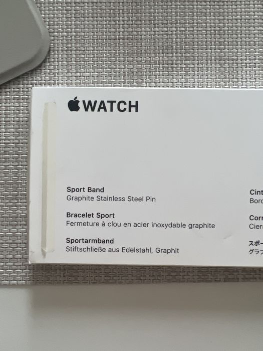Коробка від apple watch SE 44mm midnight aluminium