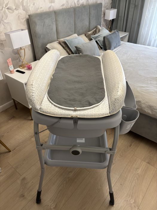 Przewijak z wanienką Chicco