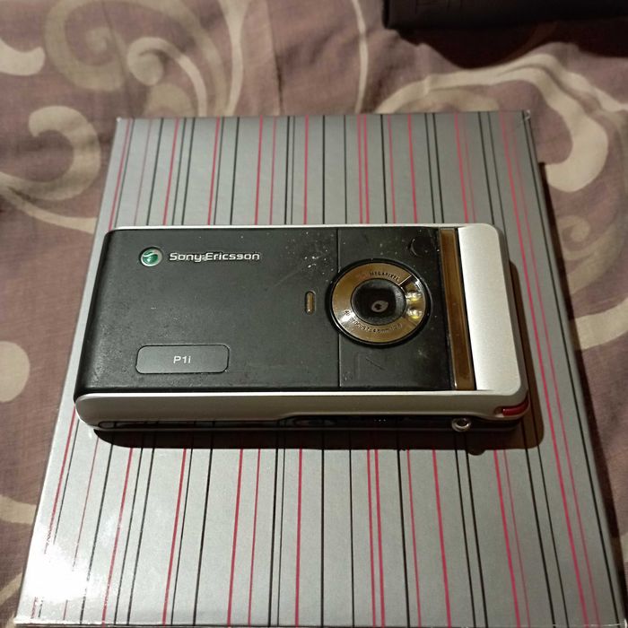 Карманный коммуникатор КПК Sony Ericsson P1i