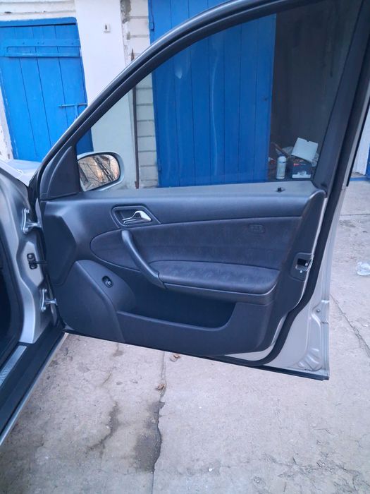 Mercedes С180 компрессор