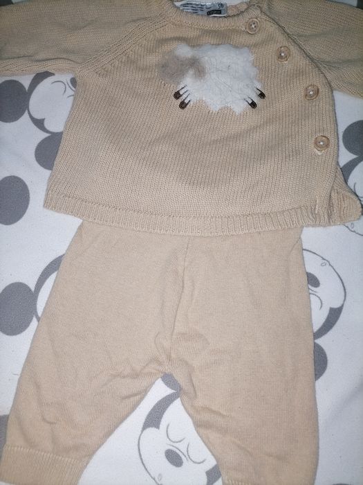 Conjunto blusa e calças