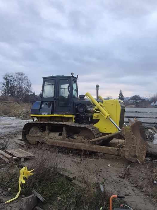 Бульдозер Shantui SD16