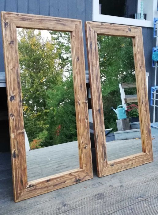 Lustro w drewnianej ramie na wymiar stare drewno