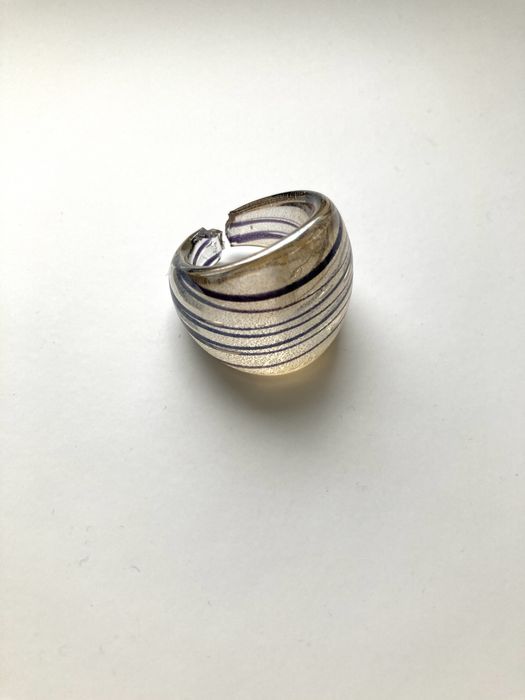 Pierścionek masa beż paski przezroczysty biżuteria