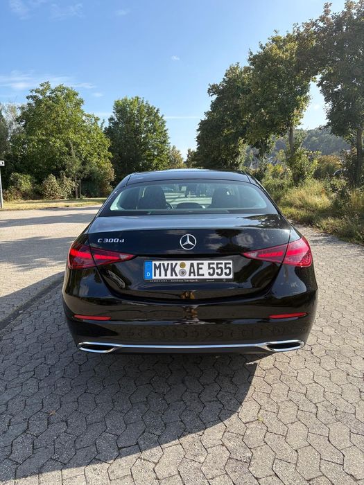 Mercedes-Benz C 300 d AVANTGARDE