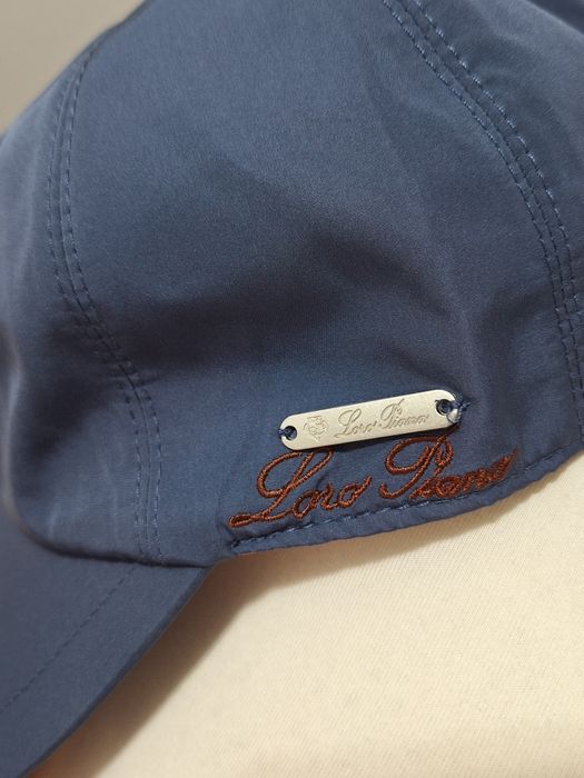 Loro  piana czapka  z  daszkiem