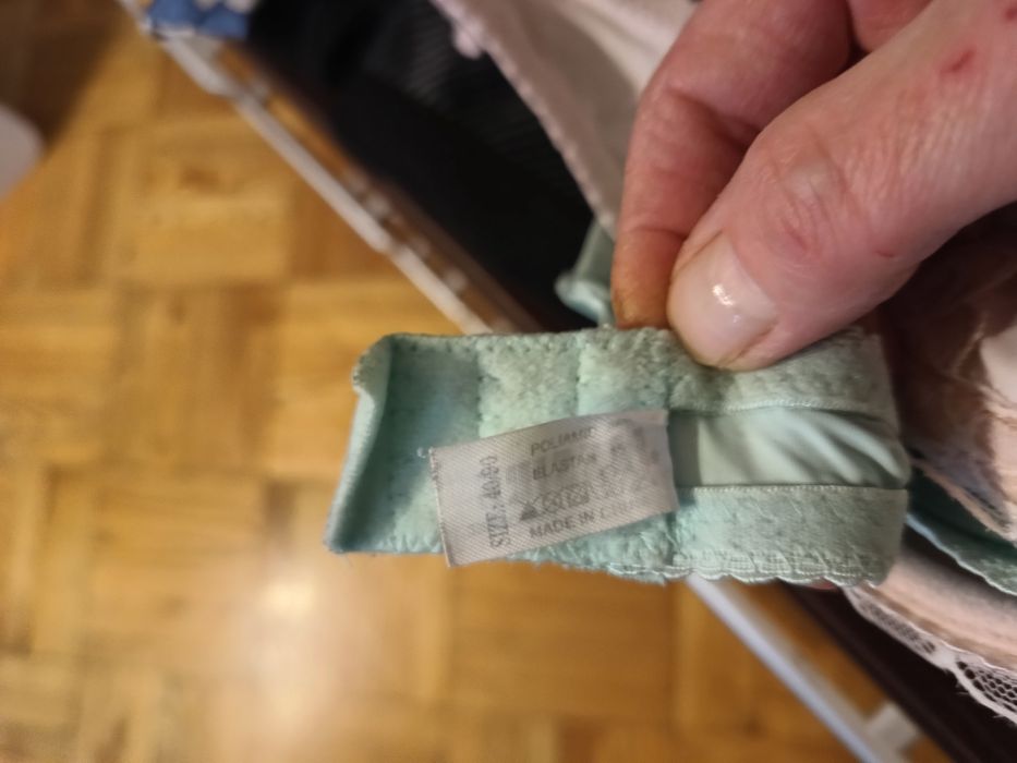 2 biustonosze rozm. 80-85 C