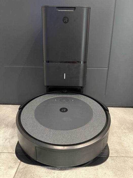 Robot sprzatajacy iRobot Roomba i4