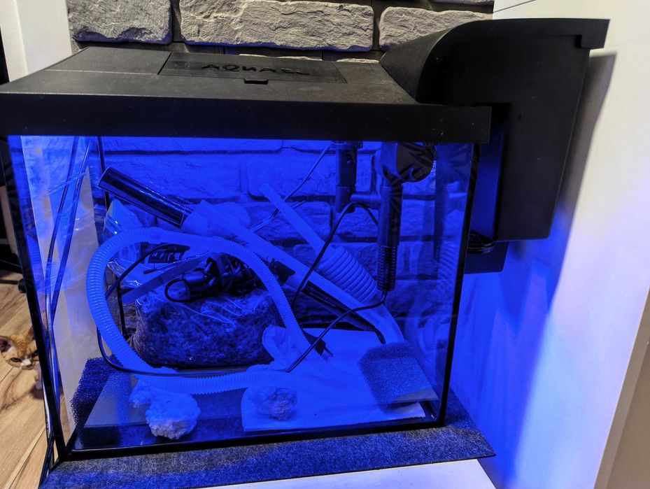 Akwarium 35L z oświetleniem Aquael Fzn pro 700