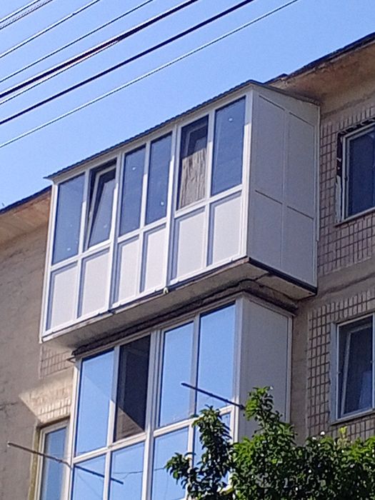 Балкон під ключ.