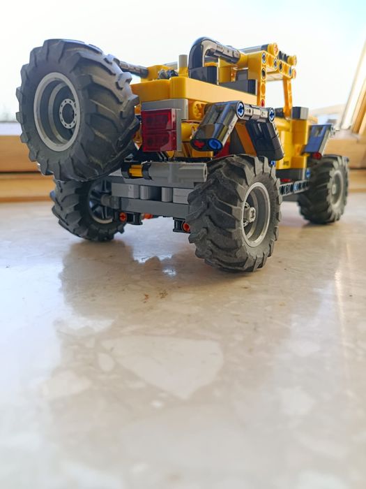 Lego Jeep 42122.