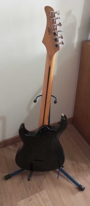 Guitarra elétrica Cort G210FT