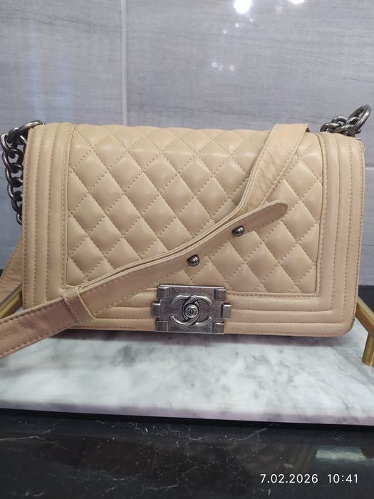 Torebka pikowana Chanel beżowa
