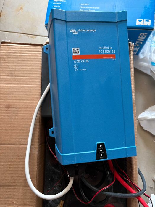 Інвертор/зарядний пристрій Victron Multiplus 12/800/35