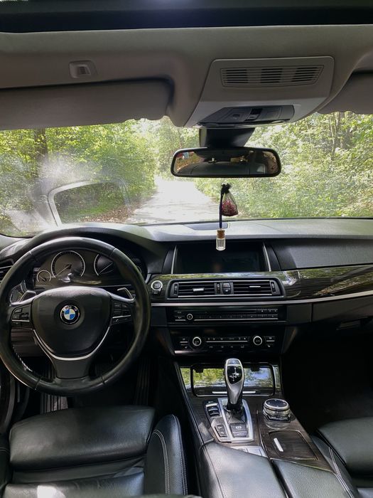 Продаю своє BMW f10