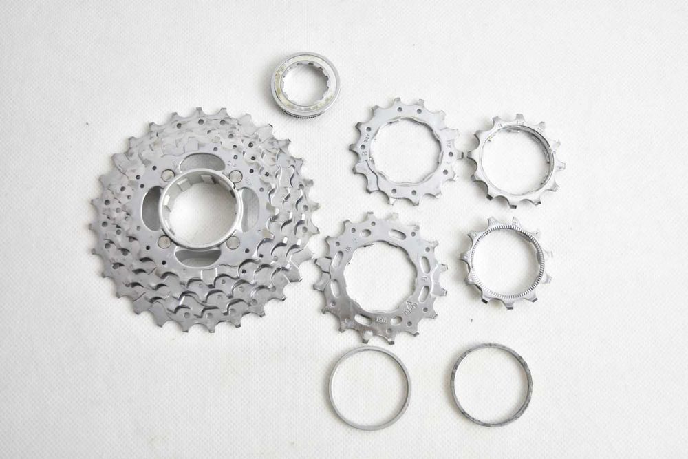 kaseta SHIMANO DEORE XT cs-m737 ! 8s ! 11-28z !