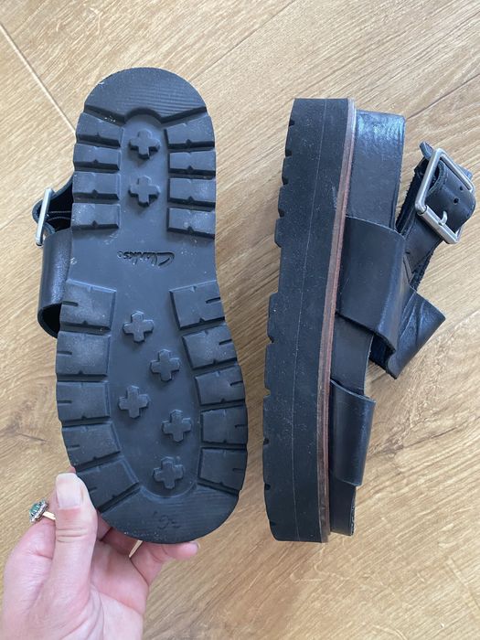 Clarks 37,5 czarne damskie sandały skóra naturalna