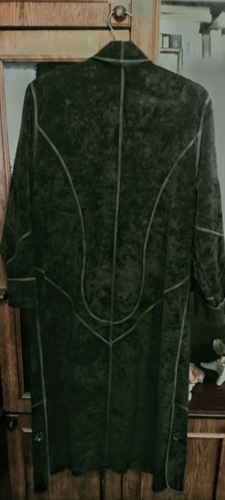 Продам пальто і плащ осінь-весна в гарному стані