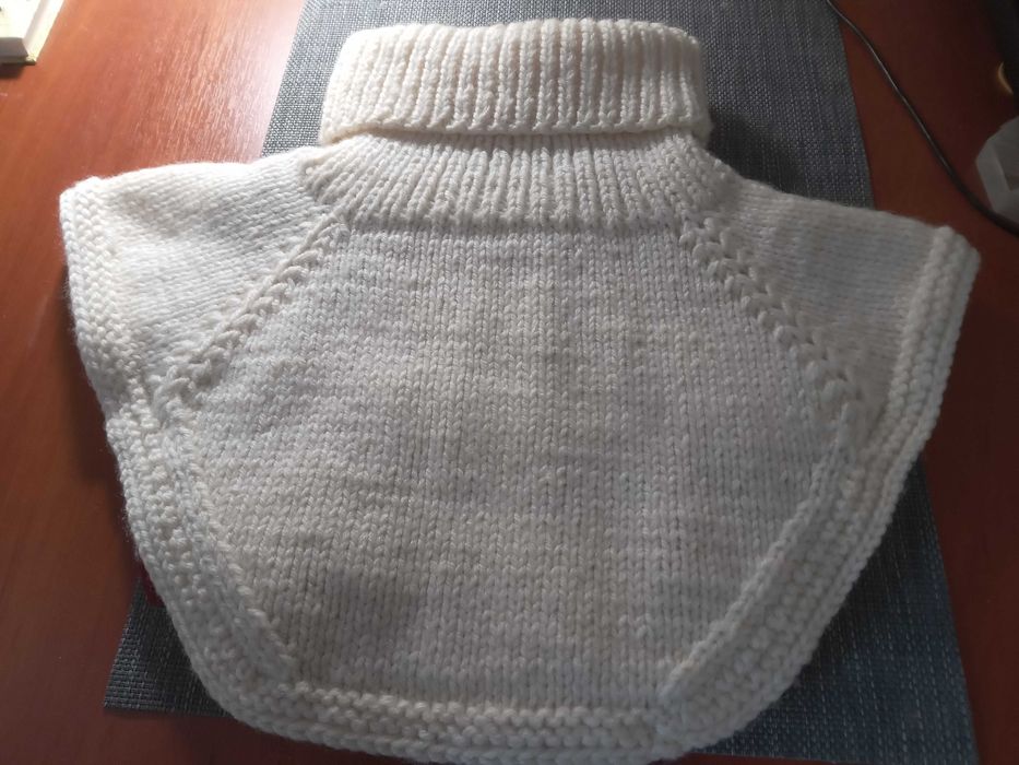 Продам жіночу манішку