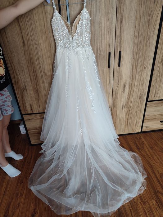 Piękna suknia ślubna