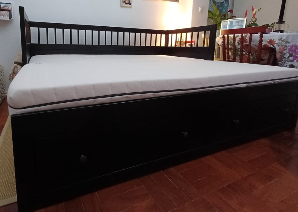 Sofá Cama Ikea com 2 gavetões