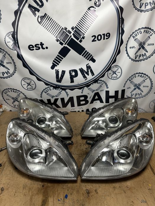 Фара передня ліва права комплект Mercedes-Benz A-Class W169 2004-2012