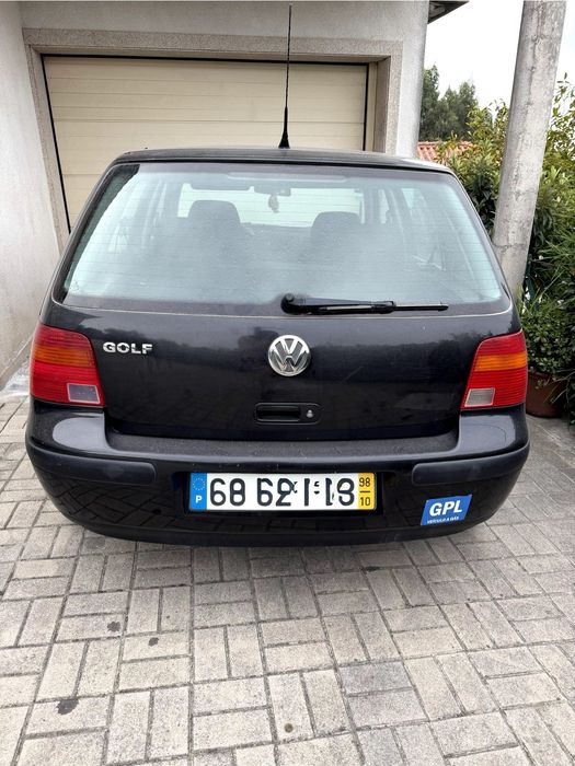 Volkswagen Golf Gás