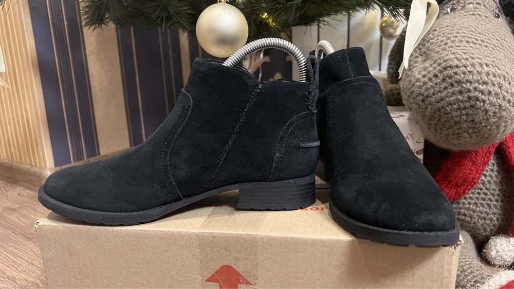 РОЗПРОДАЖ!!Замшеві водонепроникні жіночі ботинки UGG Aureo II, р.36,5.