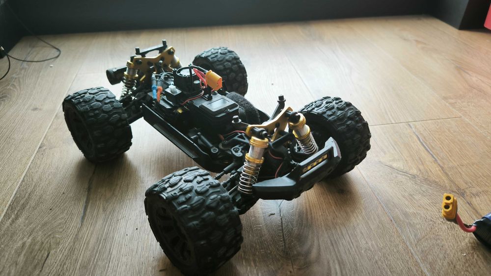 Samochód RC 1/14 JIUSI PT14R