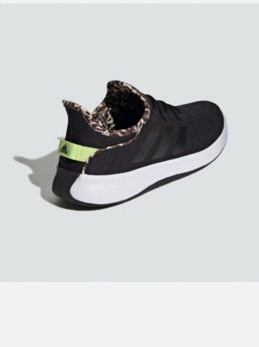 Кросівки для підлітків