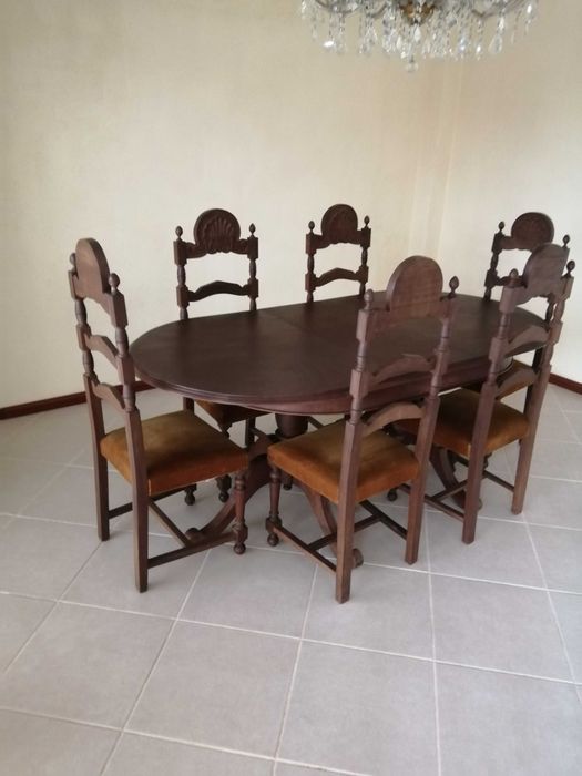 Mesa de madeira extensível