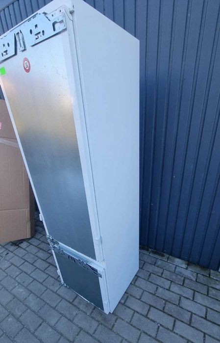 Lodówko - zamrażarka do zab. Miele KF 7772 B, FlexiLight 2.0. JAK NOWA