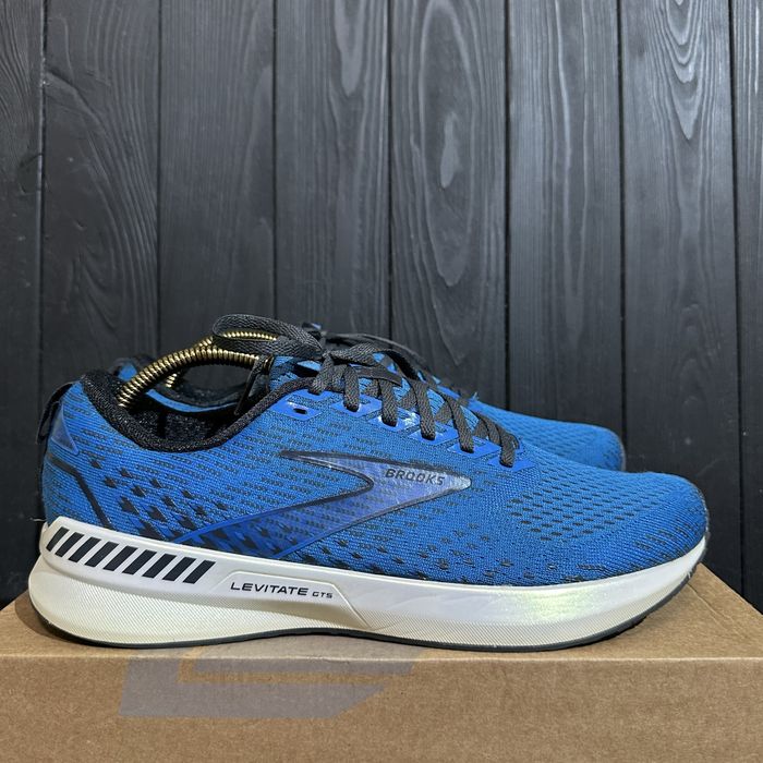 Спортивні кросівки Brooks Levitate 5. 44 розмір 28 см
