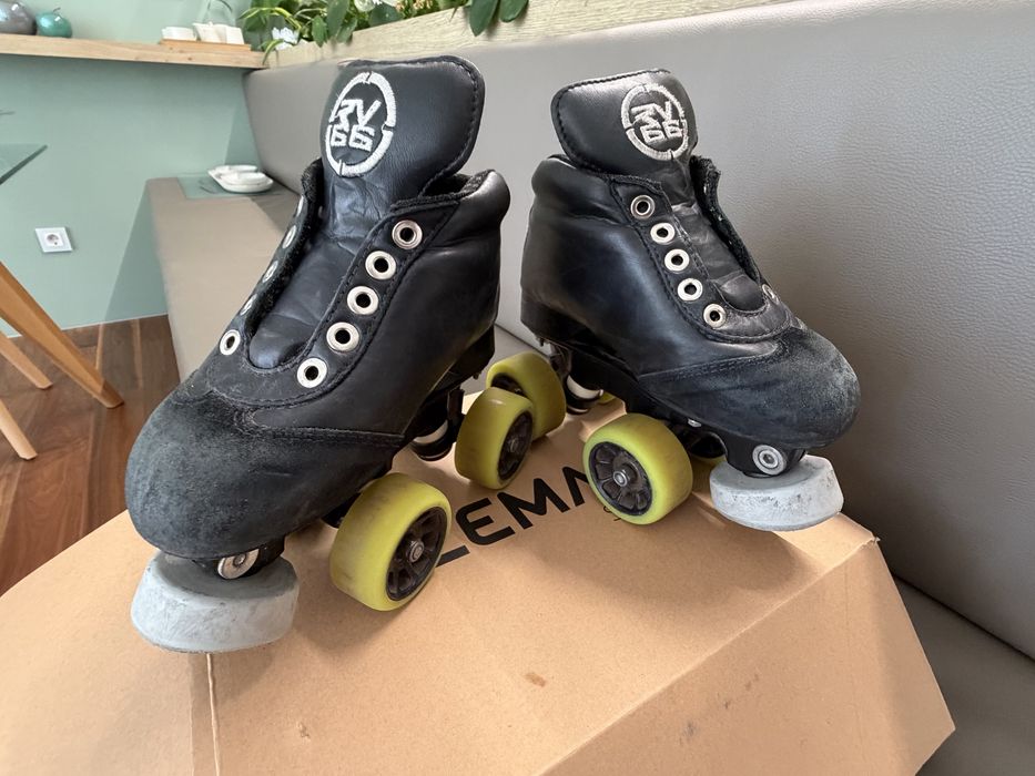Patins de Hoquei  RV66