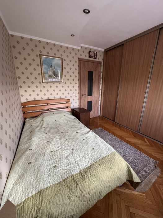 Срочно Продам 3 комнатную квартиру в центре пр.т Мира