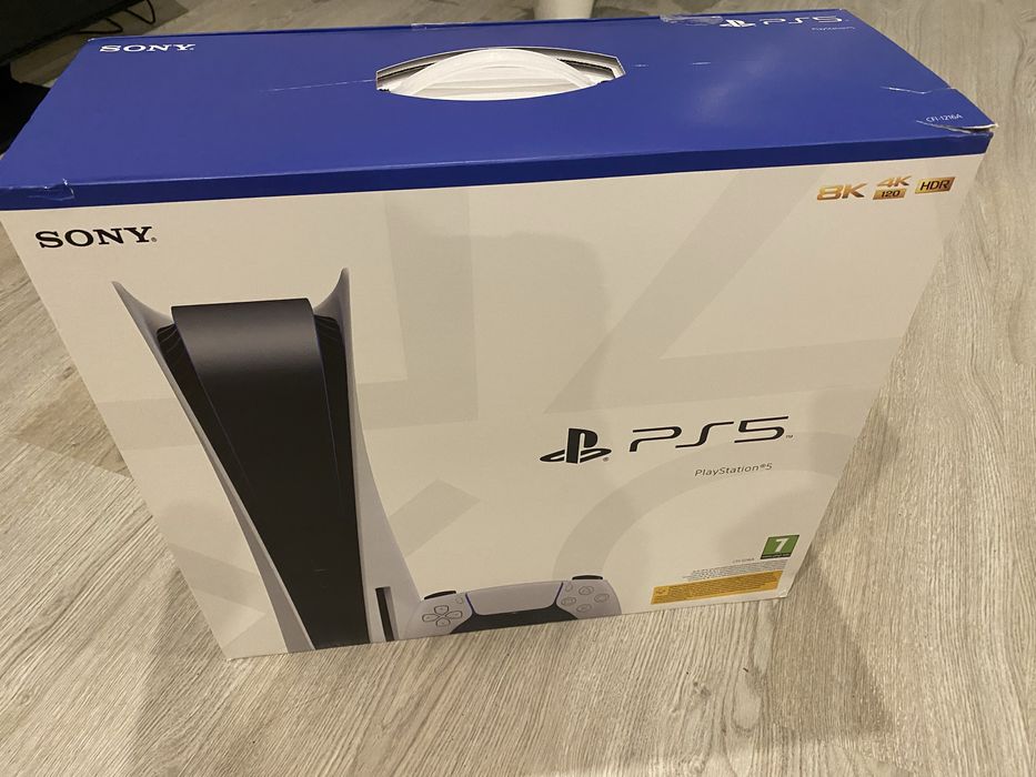 [NOVA] PlayStation 5 Standard (Com Leitor) 825GB