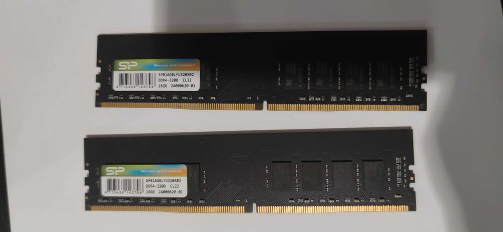 Memorias DDR4 16gb x 2 total 32 Gb64729740678913120