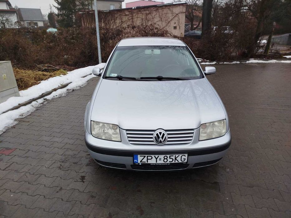 Sprzedam Volkswagen Bora 1.6 Benzyna – 2003 r.