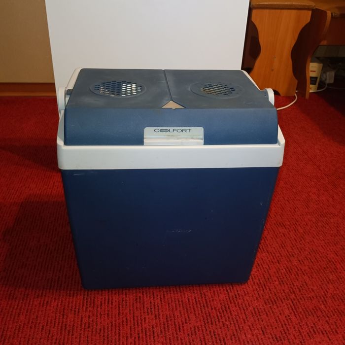 Продам авто холодильник