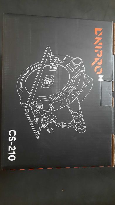 Ручна циркулярка ДНІПРО-м CS-210