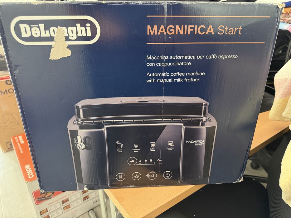 Maquina Cafe Delonghi Magnifica Start - Nova