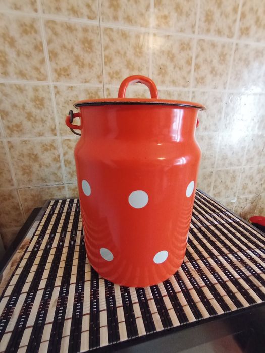 Бидон эмалированный. НОВЫЙ. 3,5 литра.