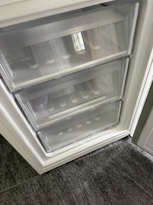 Frigorifico LOW FROST hotpoint/ariston