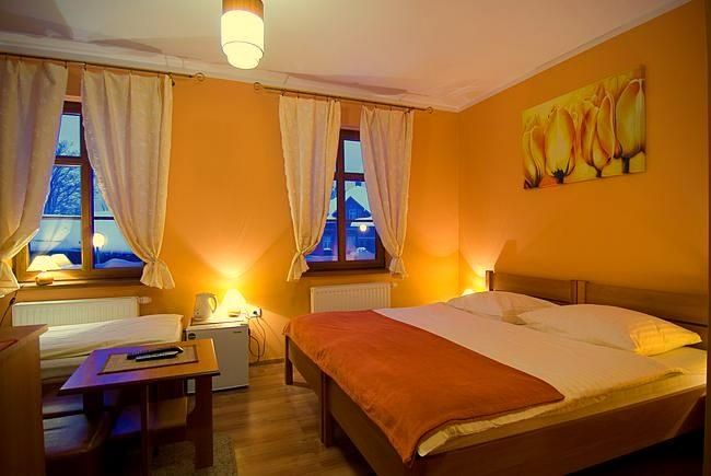 Willa Echo, idealna lokalizacja, centrum, komfortowe pokoje i apartamenty, parking, ogród, plac zabaw, pieszo wszędzie blisko :)